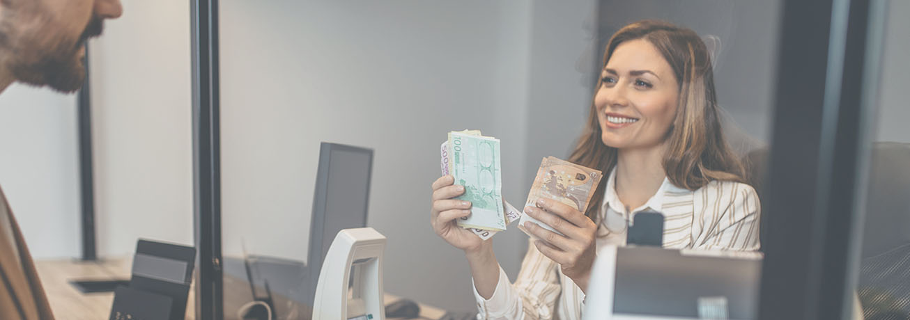 Kunden sch&auml;tzen die klassische Bankfiliale 
